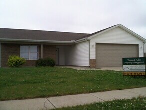 Building Photo - 3-Bedroom, 2-Bathroom Home with 2-Car Atta...