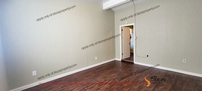 Building Photo - Remodeled 3 Bed 1 Bath in Pampa