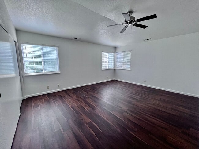 Building Photo - 7534 Whimbleton Way