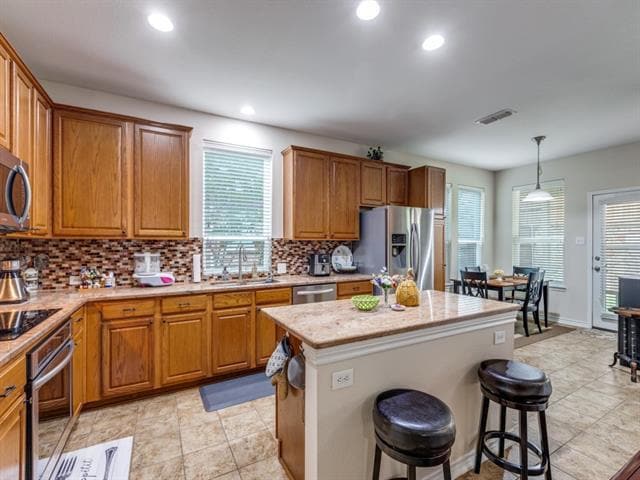 Building Photo - 8608 Davis Dr