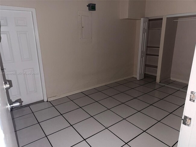 Building Photo - 17321 NW 63rd Ave