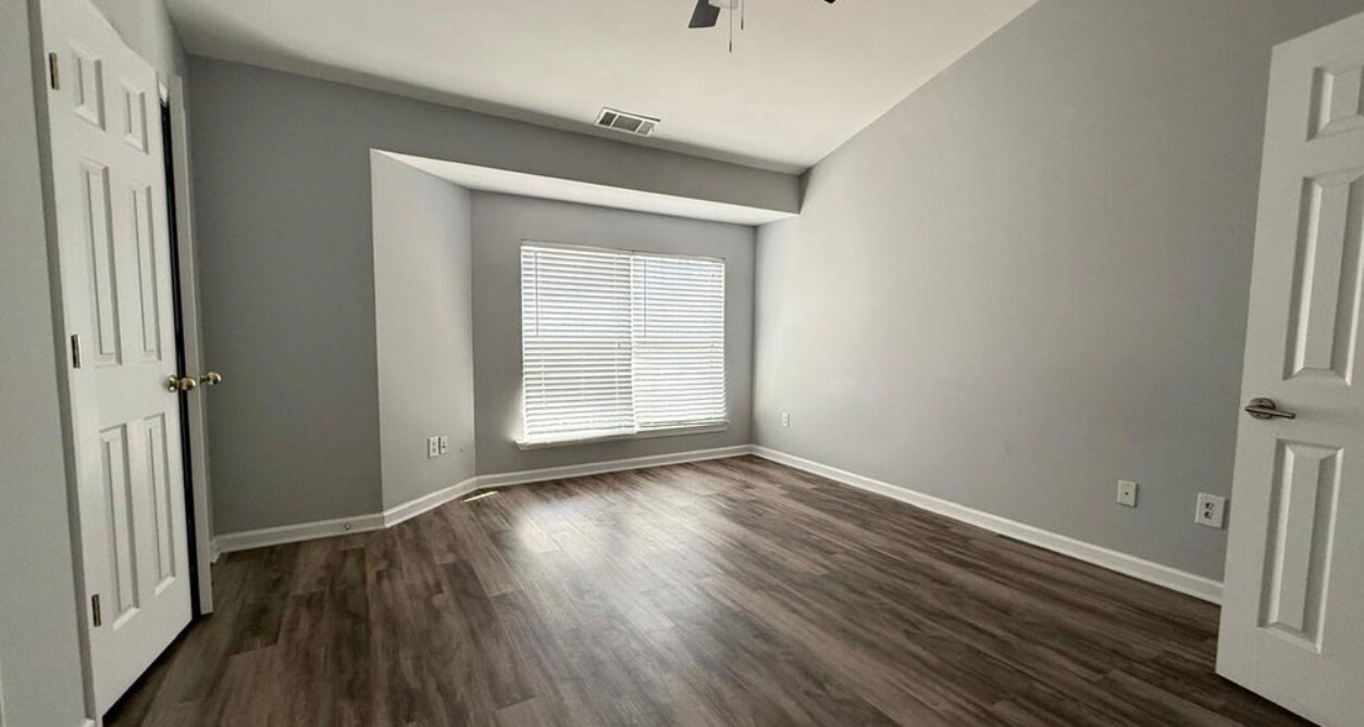 Building Photo - 3296 Mill Springs Cir