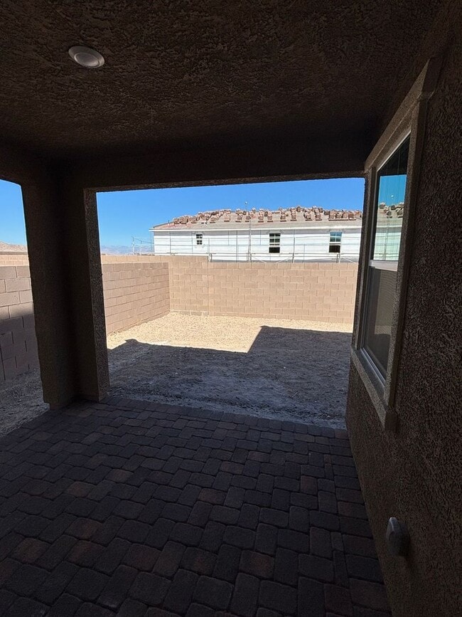 Building Photo - Modern Inspirada Living – 4 Bed Home with Loft & Downstairs Suite