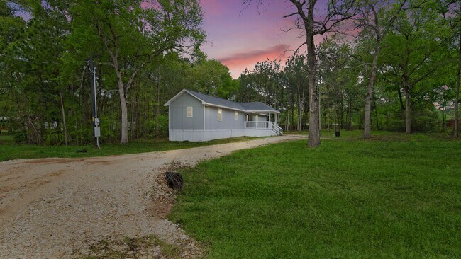 Building Photo - 17411 Rolling Hill Ln