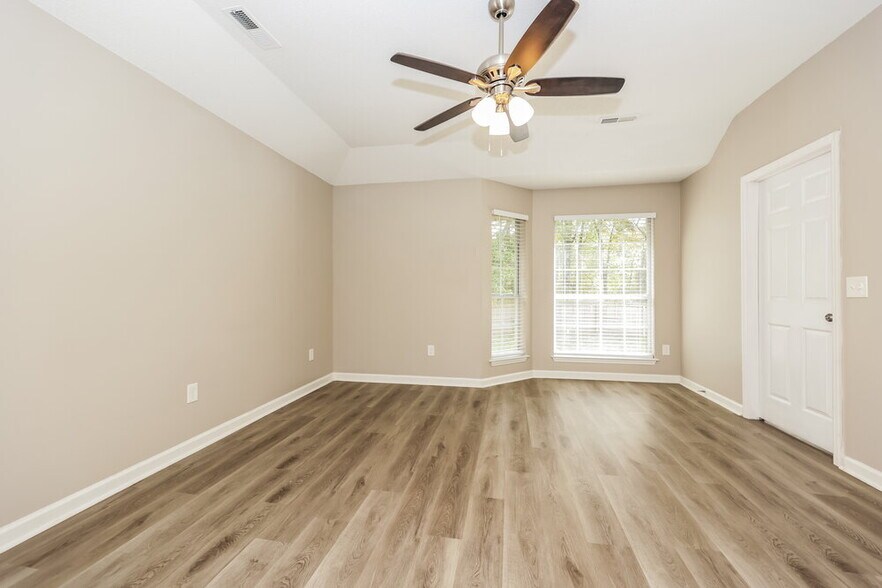 Building Photo - 171 Bill Stewart Blvd