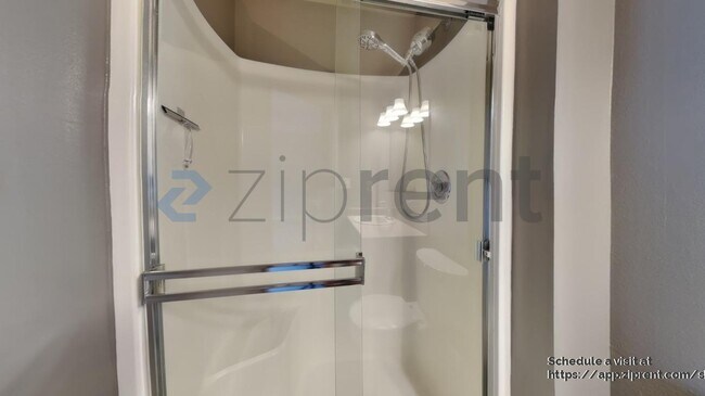 Building Photo - 20102 106 St Ct E