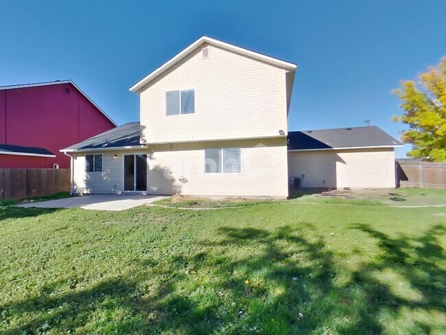 Building Photo - 495 E Whitbeck St