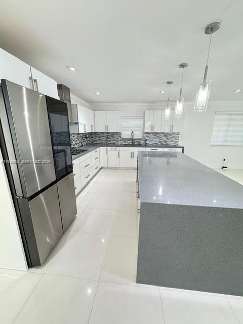 Building Photo - 1170 W 33rd Pl