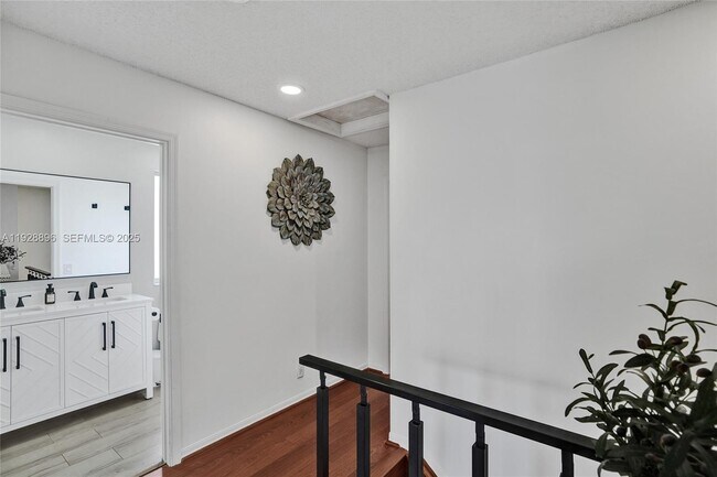 Building Photo - 1381 Sago Ln