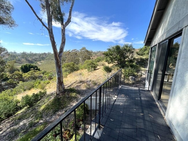 Building Photo - 11213 Cascada Way
