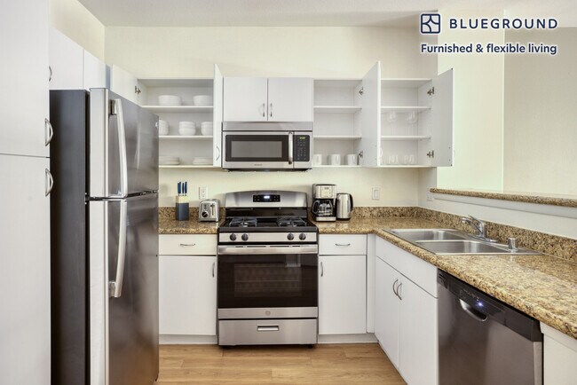 Building Photo - 5211 Pacific Concourse Dr