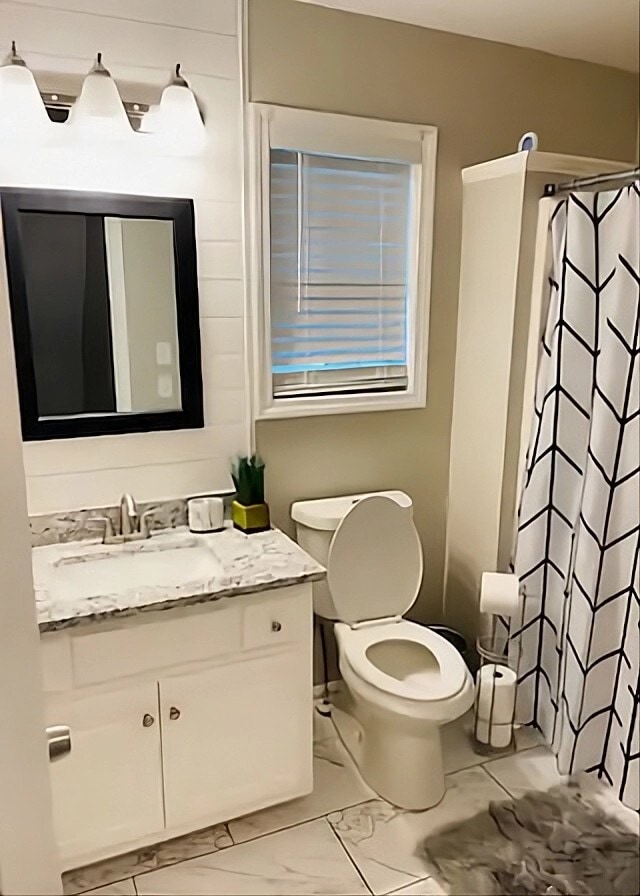 Building Photo - 615 Allen St