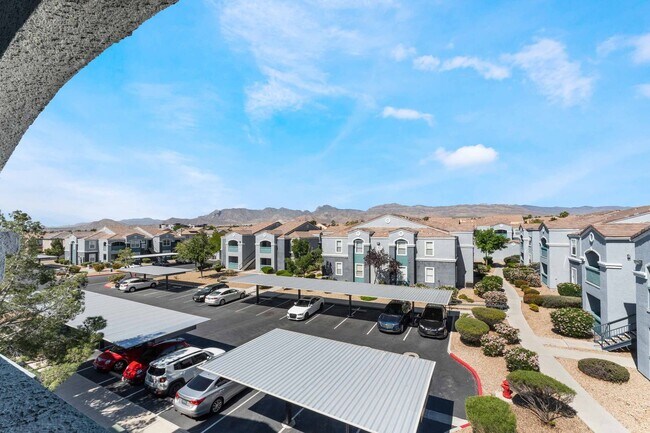 Building Photo - Modern 1-Bedroom Oasis: Prime Location!