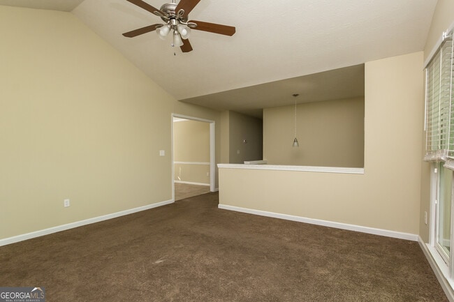 Building Photo - 294 Oak Landing Cir