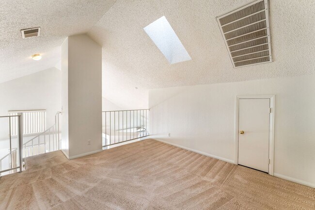 Building Photo - Charming Two-Story Home with Spacious Layout and Cozy Appeal!