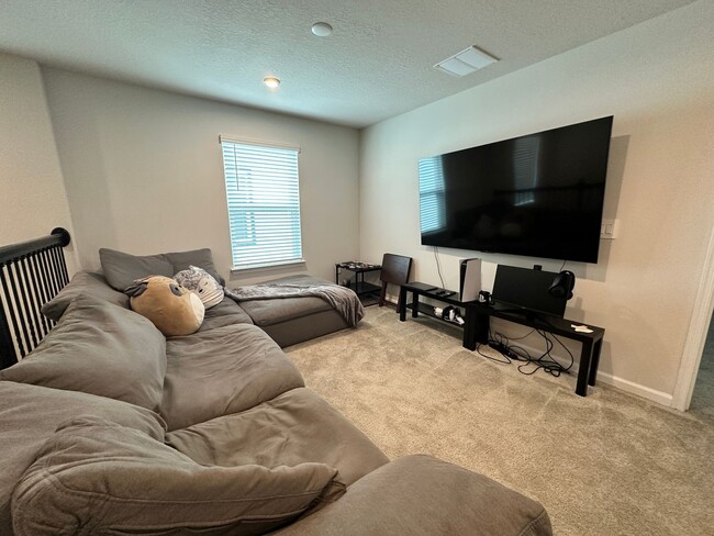 Building Photo - Beautiful Home For Rent in Apopka!