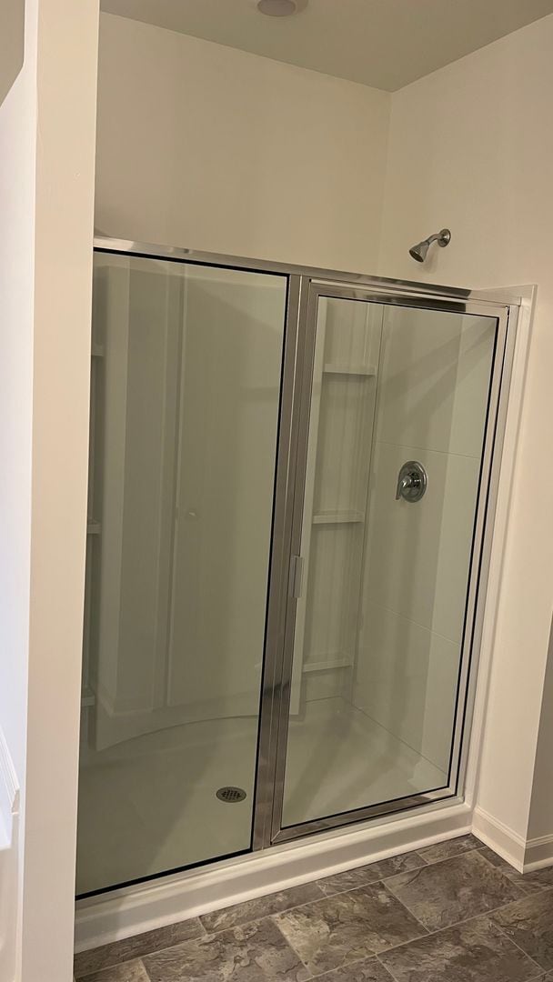 Building Photo - Chelsea Park's  One level 4 Bedrooms 2 Bat...