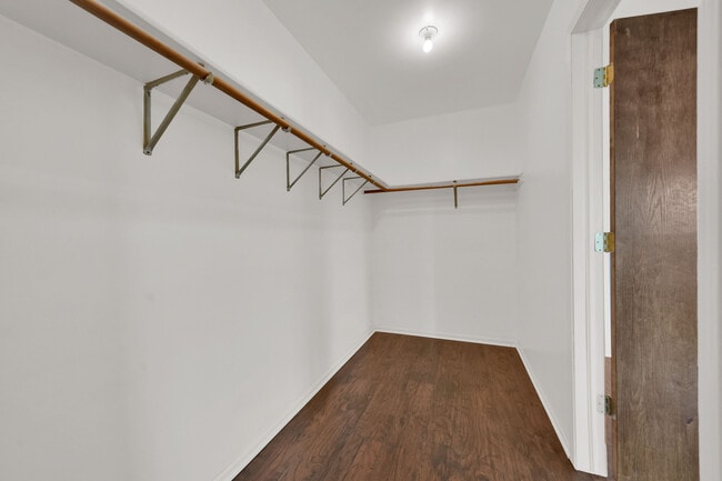 Building Photo - 4933 S Lockwood Ave
