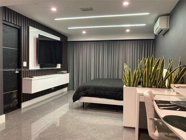 Building Photo - 7524 Mutiny Ave