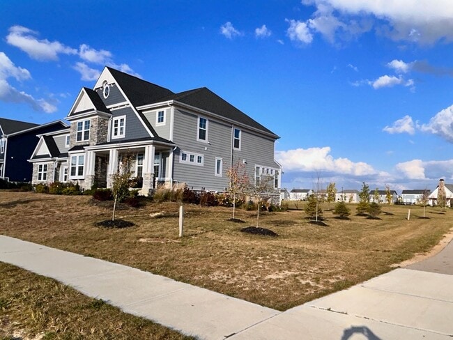 Building Photo - Home For Lease