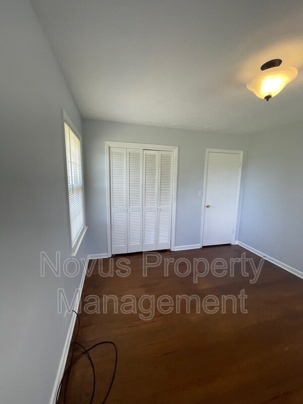 Building Photo - 271 Castleman Rd