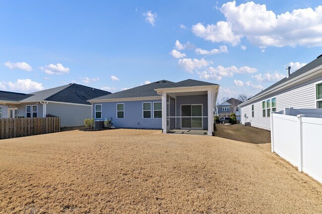 Building Photo - 138 Willow Grove Ln