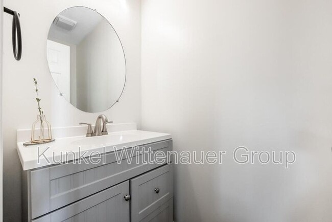 Building Photo - 1109 Danzig Dr