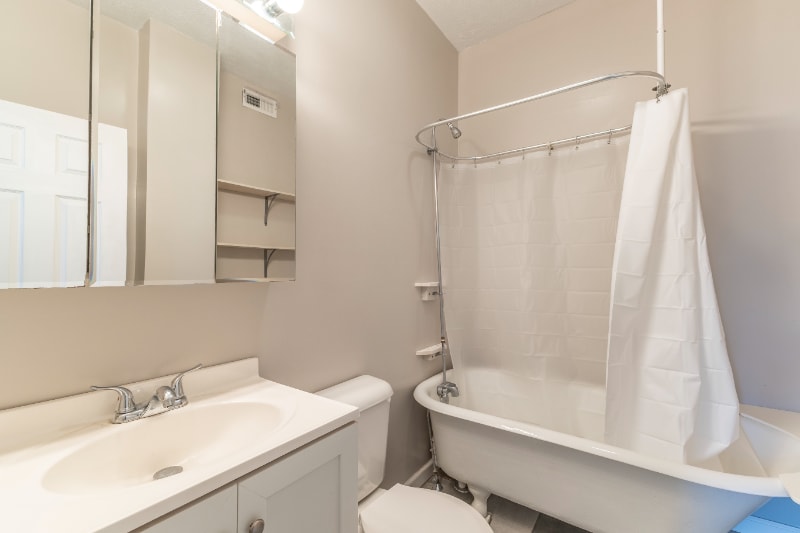 Building Photo - 6604 Ballard Ave