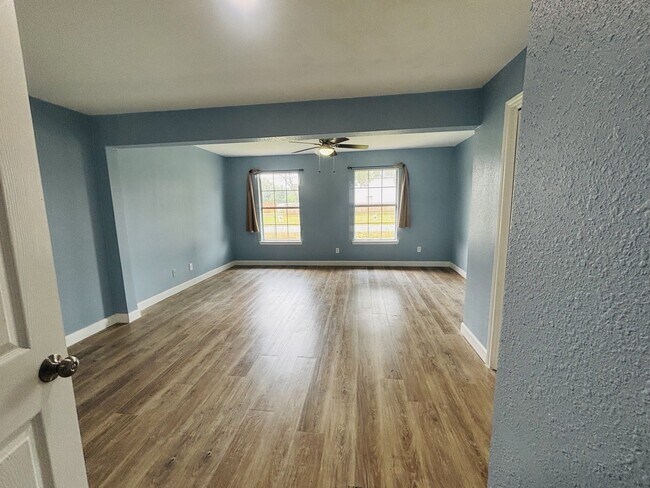 Building Photo - 8201 Kenton St