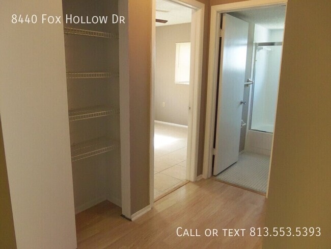 Building Photo - 8440 Fox Hollow Dr