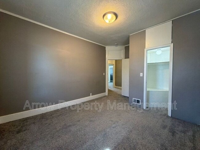 Building Photo - 1341 D St