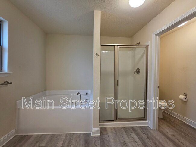 Building Photo - 4411 Fiske St