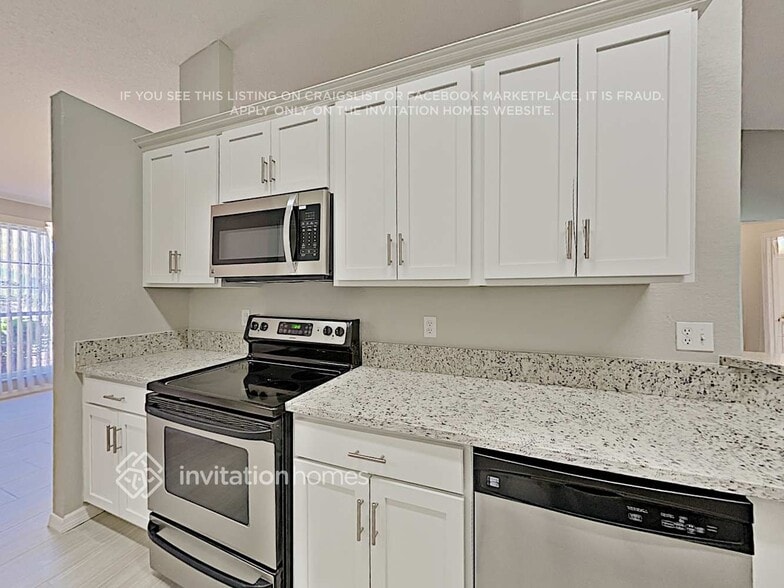 Building Photo - 831 Summer Glen Dr