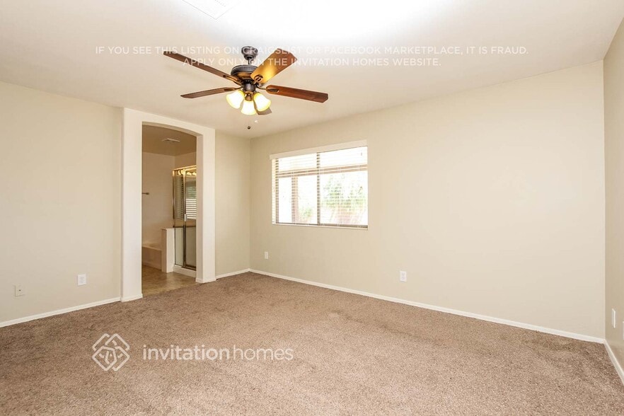 Building Photo - 14409 N 150th Ave