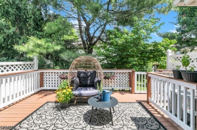 Building Photo - 278 Penns Way
