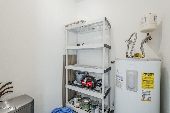 Building Photo - 9455 E Raintree Dr