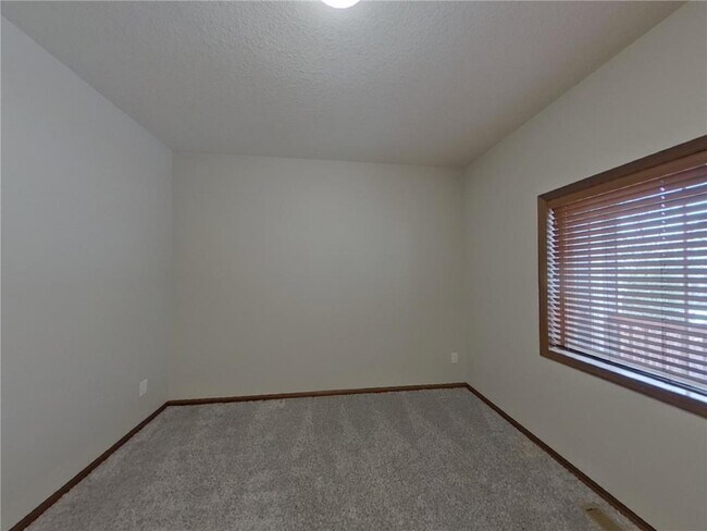 Building Photo - 1133 Rosemary Ln