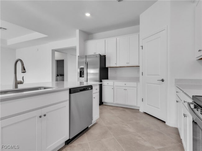 Building Photo - 4029 NW 37th Ave