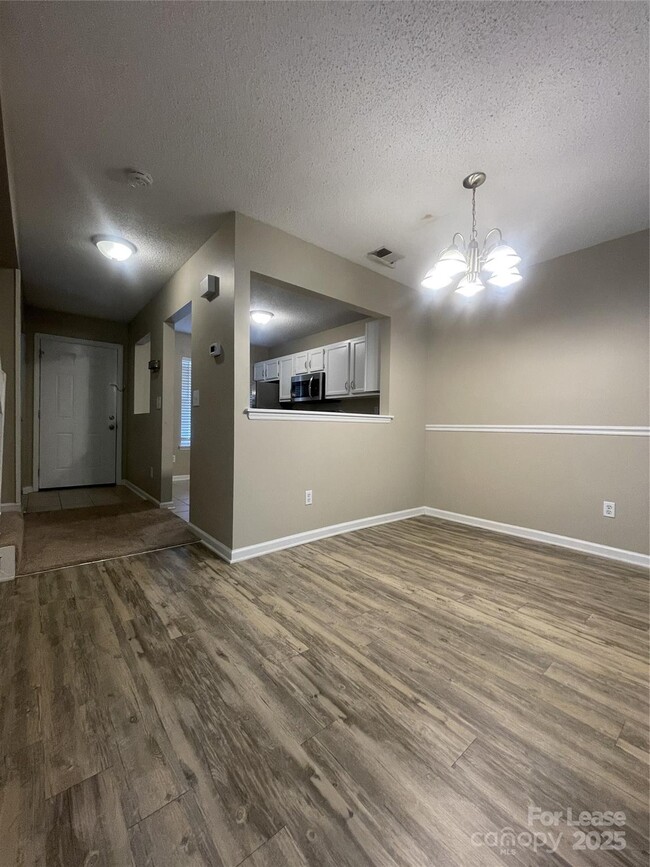 Building Photo - 6400 Windsor Gate Ln