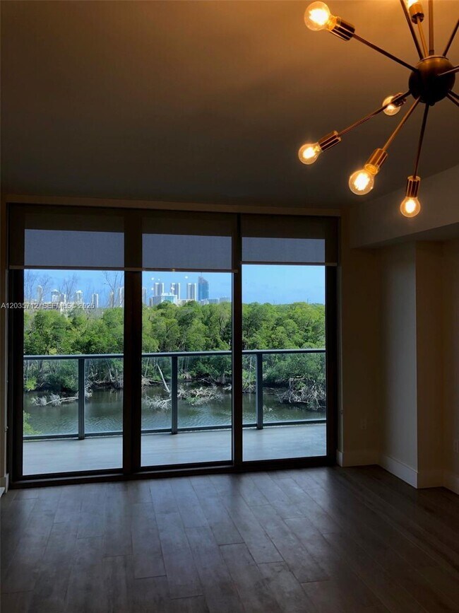 Building Photo - 16385 Biscayne Blvd