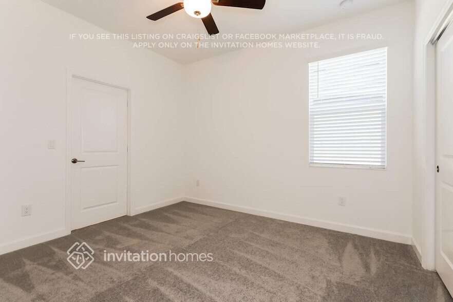 Building Photo - 14133 17th Ct E