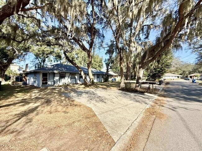 Building Photo - 1339 Eagleview Dr