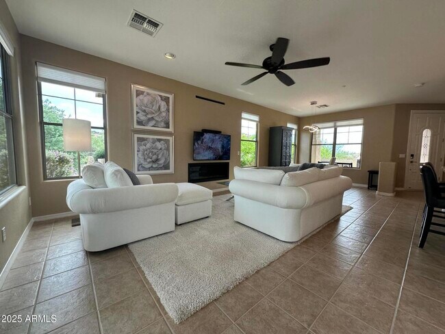 Primary Photo - 11489 E Raintree Dr