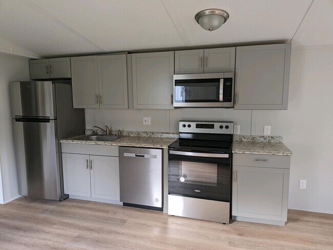 Building Photo - 51 Cushion Pl