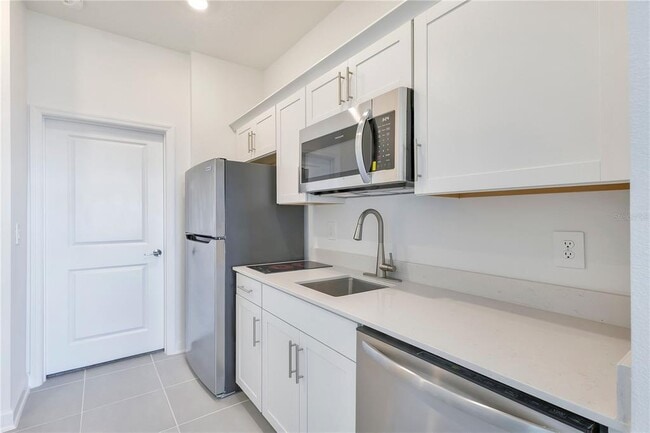 Building Photo - 3257 Addison Blvd