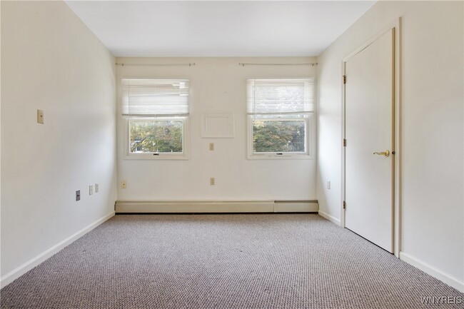 Building Photo - 433 Linwood Ave