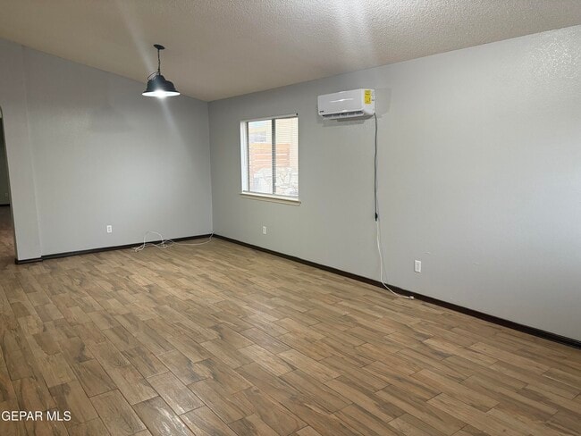 Building Photo - 11953 Mesquite Miel Dr