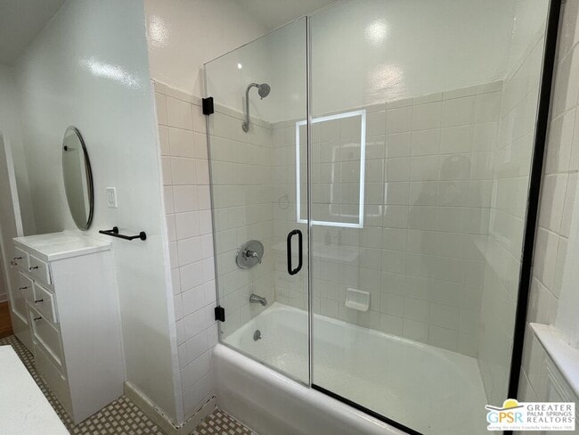 Building Photo - 739 Occidental Blvd