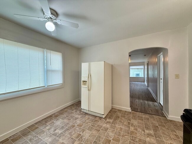 Building Photo - 107 Adams Ave