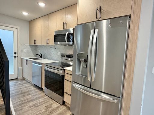 Building Photo - Upscale 3-level Modern Townhome in desired Delridge Neighborhood! Available Now!